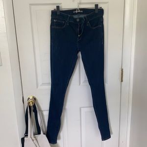 Perfect condition dark wash skinny jeans